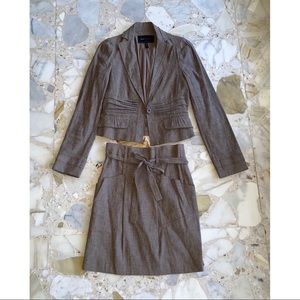 BCBG Maxazria Brown Blazer and Skirt Suit XXS & 0